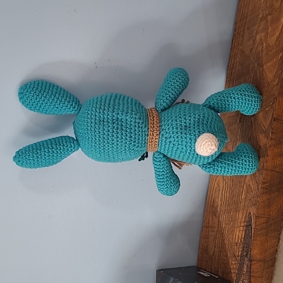 Crochet Keepsake Rabbit with carrot scarf - Picture 2 of 2